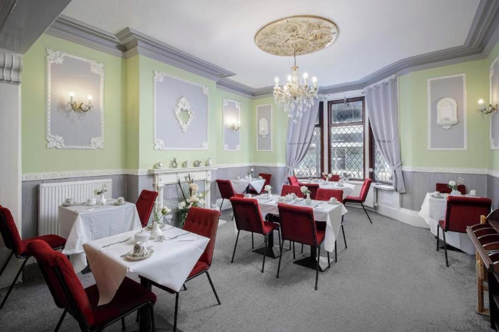 Sonora Park Hotel - Blackpool — Photos 2