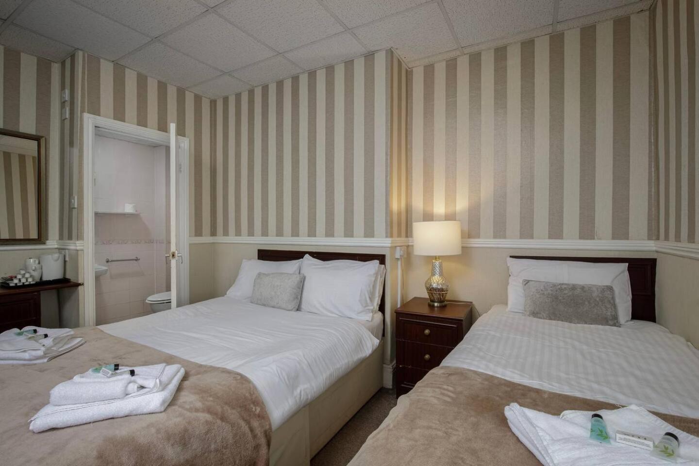Sonora Park Hotel - Blackpool — Photos 1